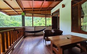 Sam'S Bungalows And Treks