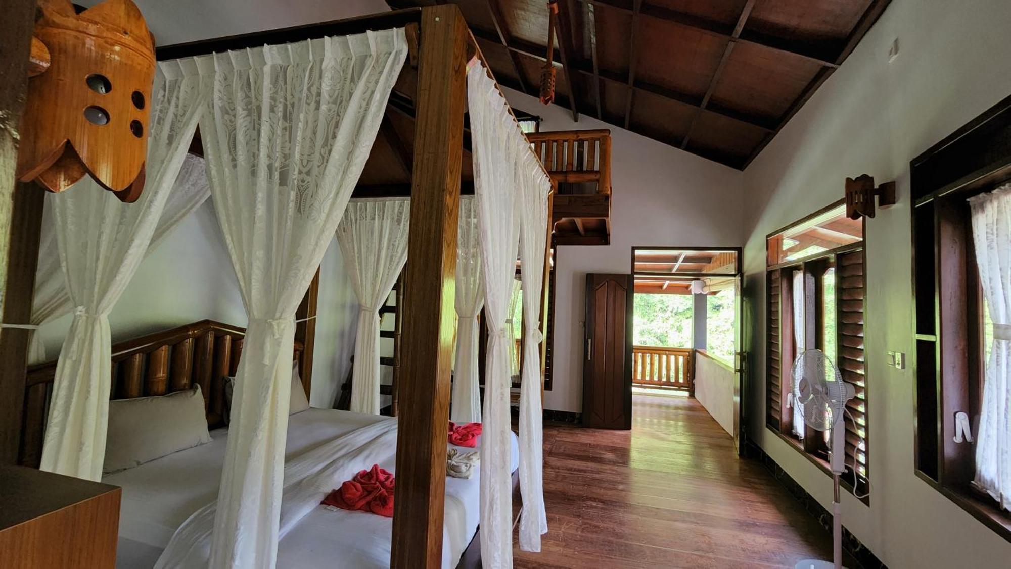 Sam'S Bungalows And Treks Bukit Lawang Exterior photo