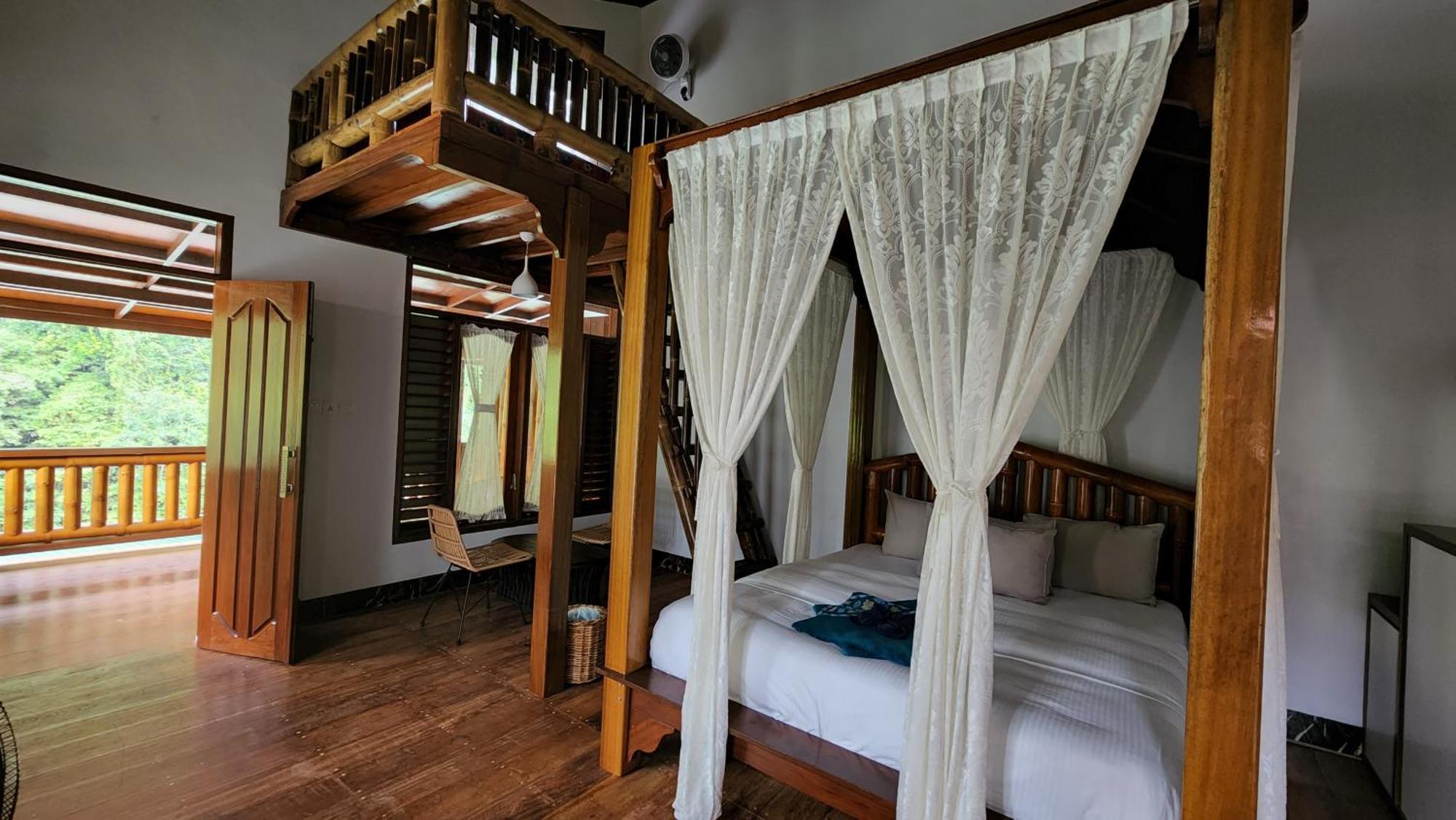 Sam'S Bungalows And Treks Bukit Lawang Exterior photo