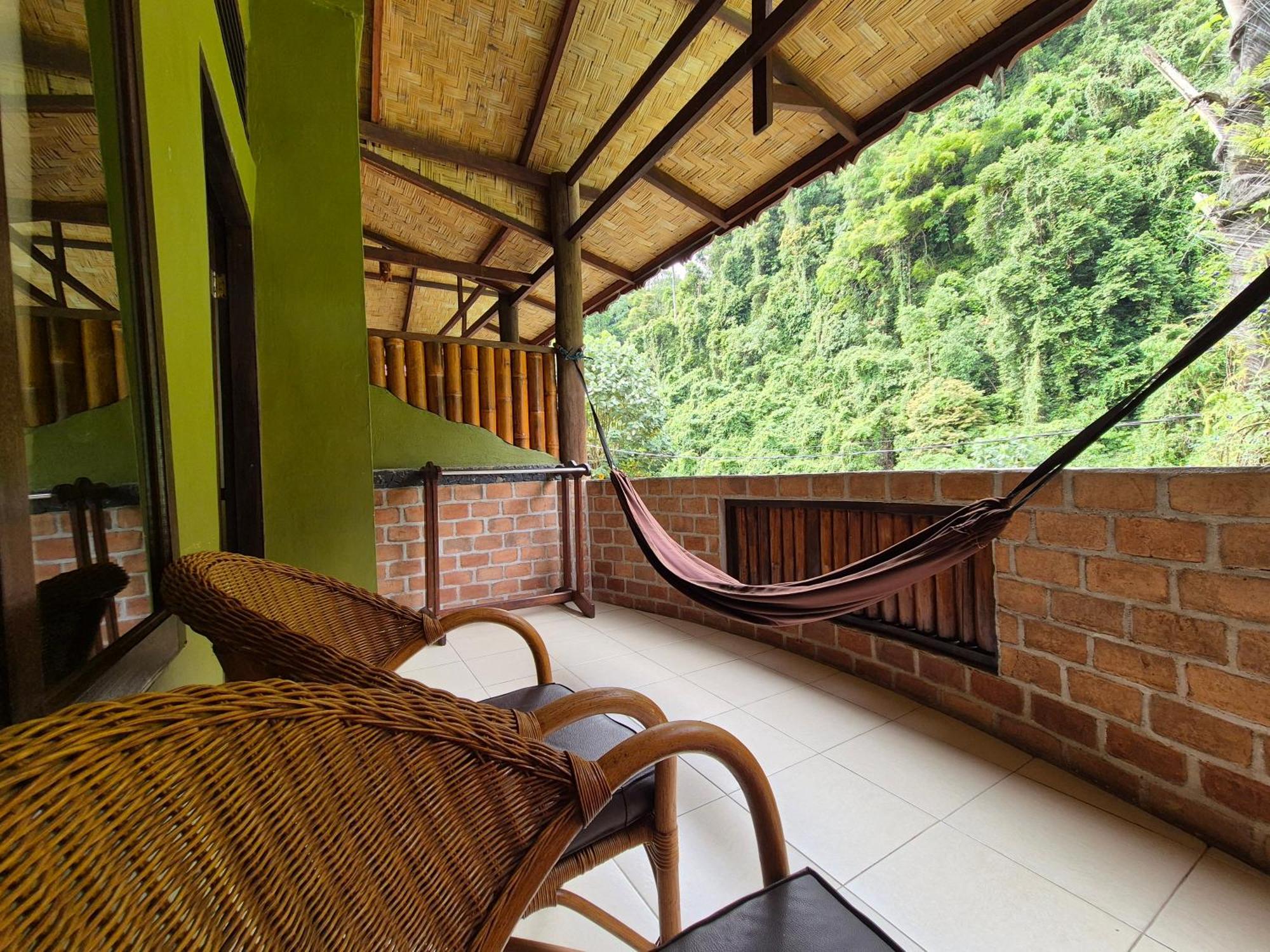 Sam'S Bungalows And Treks Bukit Lawang Exterior photo