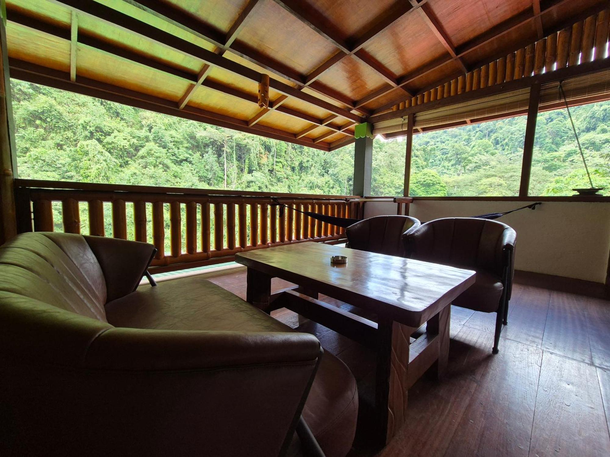 Sam'S Bungalows And Treks Bukit Lawang Exterior photo