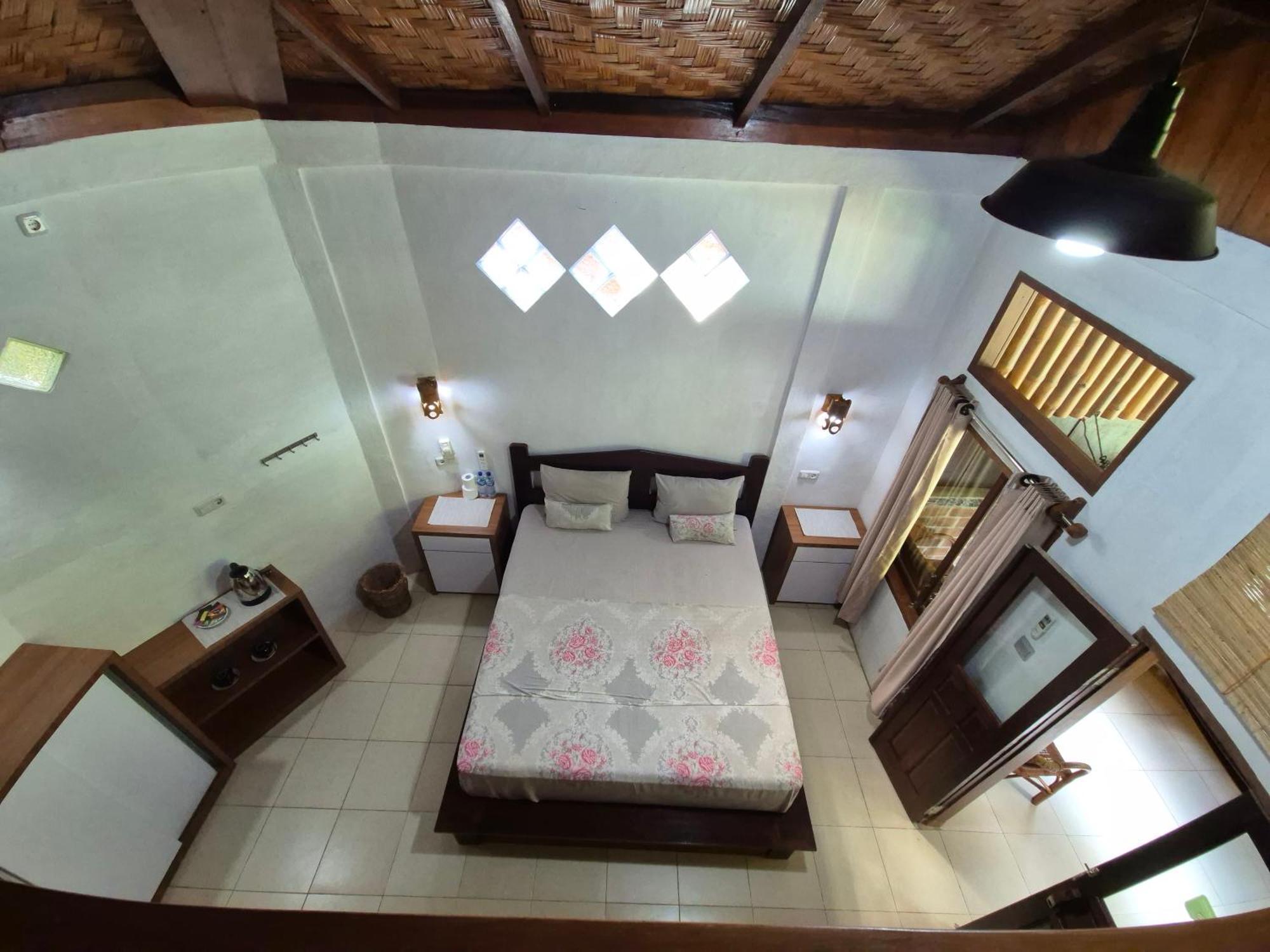 Sam'S Bungalows And Treks Bukit Lawang Exterior photo
